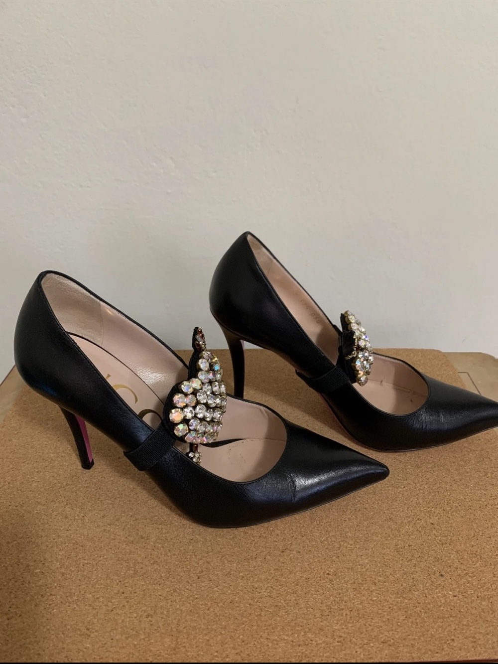 Gucci Black Leather Crystal Heart Mary Jane Pumps - Picture 2 of 13